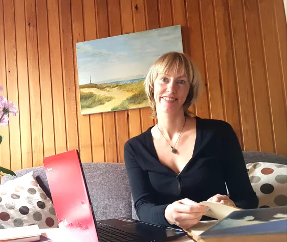 Bild: Mai-Kristin Firlus aus Geestland schreibt Biografien 