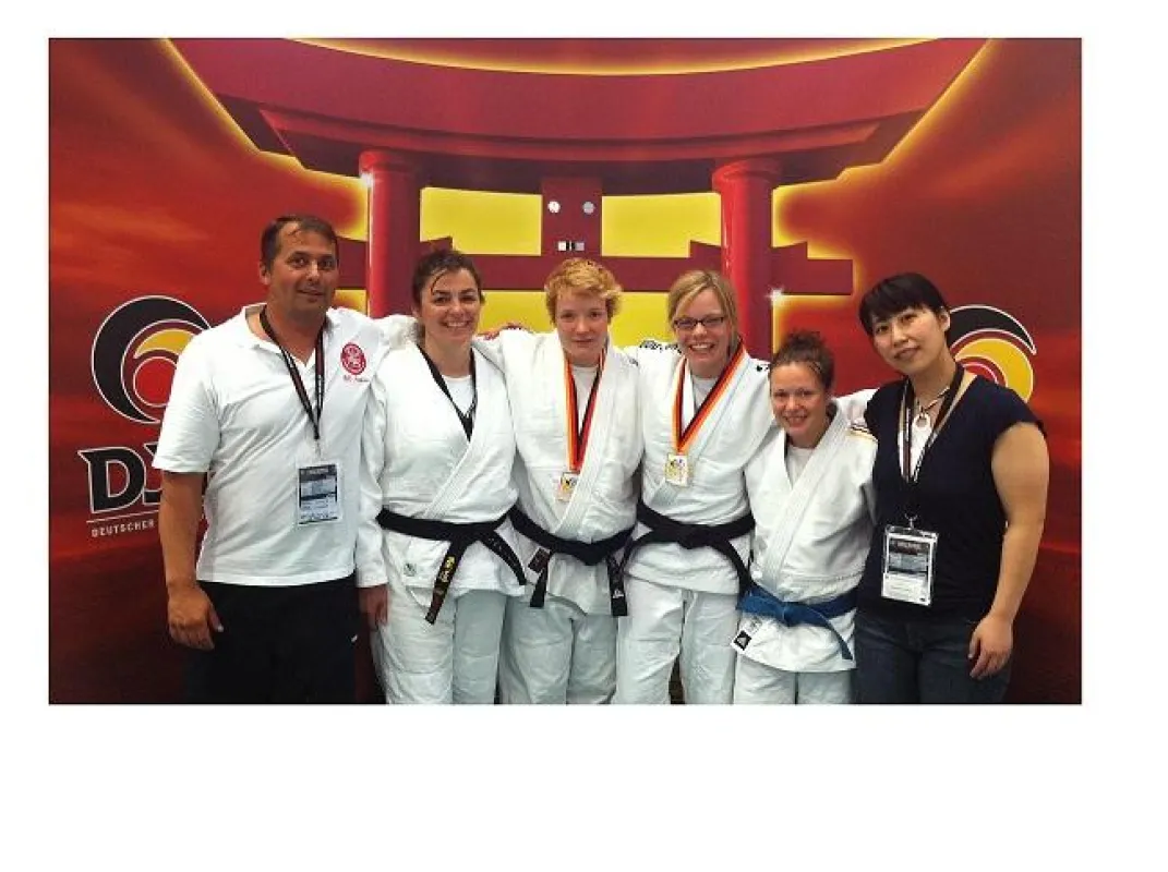 Das Team des HJV (v.l.): Betreuer Jens Kaeding, Sahika Akalin, Julia Weissthaner, Aranke Spehr, Wiebke Philipps, Mana Saito