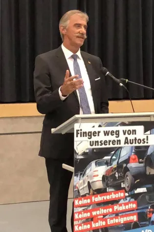 Bild: Geld bewegt das Land