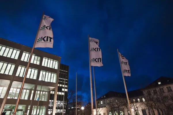 Bild: KIT-Bibliothek feiert 24/7-Jubiläum 