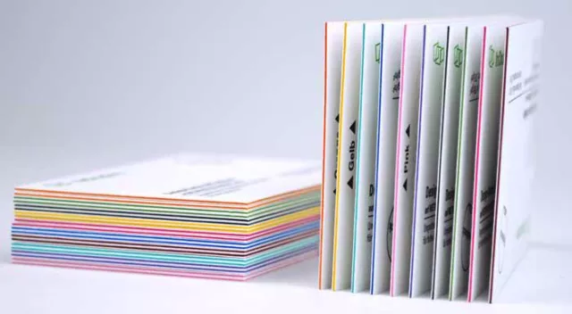 Visitenkarten mit Farbkern liegen voll im Trend Bild: Visitenkarten mit Farbkern liegen voll im Trend