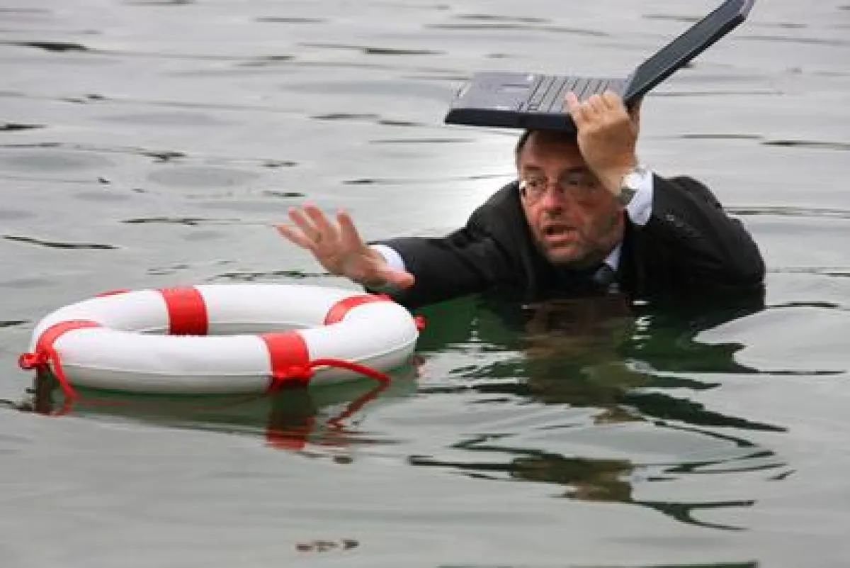 Ihnen steht schon das Wasser bis zum Hals? Ulrich Kern sucht mit Ihnen neue Wege.