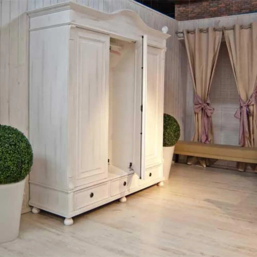 Massivholz-Kleiderschrank im Landhausstil & Shabby Chic Weiß