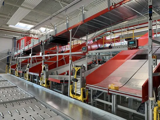 Bild: VanRiet liefert Sortiersystem für neuen DHL Express-Standort in Oberösterreich