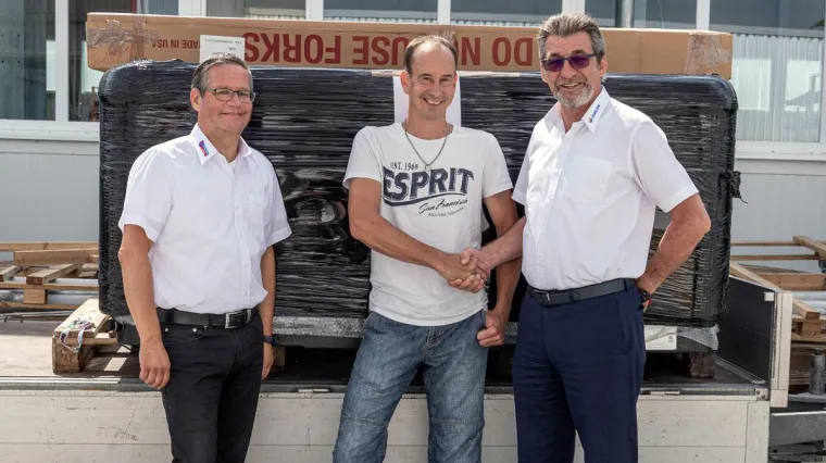 Bild: Whirlpools World erfüllt den Traum vom eigenen Whirlpool