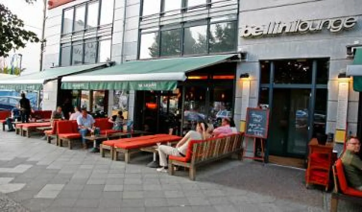 Leckere Cocktails können in der Bellini Lounge nun auch wieder in Freien genossen werden.