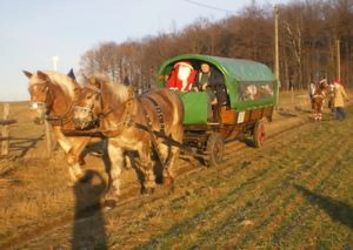 Bei strahlendem Sonnenschein verabschiedete sich der Weihnachtsmann im Stracoland in Colmnitz