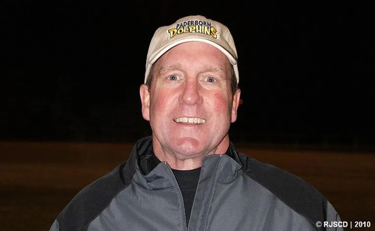 Dick Bergstrom als neuer Headcoach der Paderborn Dolphins vorgestellt Bild: Dick Bergstrom als neuer Headcoach der Paderborn Dolphins vorgestellt