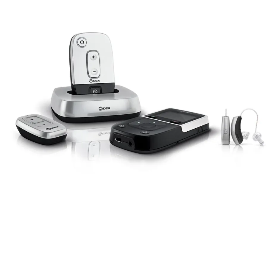 Das iF-designprämierte Hörsystem Widex Clear mit der Zubehörserie Widex Dex für mobile Kommunikation