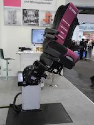 Bild: ROEMHELD: Montage- und Handhabungstechnik auf der Hannover Messe im Mittelpunkt des Besucherinteresses