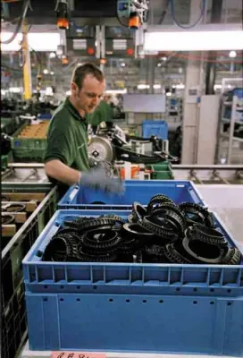 Bild: NISSAN MOTOR IBÉRICA, S.A. VERLÄNGERT VERTRAG MIT CHEP