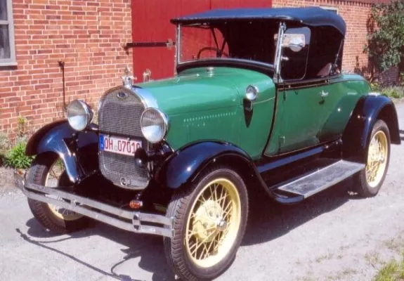 Holt die Oldtimer raus – „Motoren anlassen“ im Bürgerpark Bild: Holt die Oldtimer raus – „Motoren anlassen“ im Bürgerpark