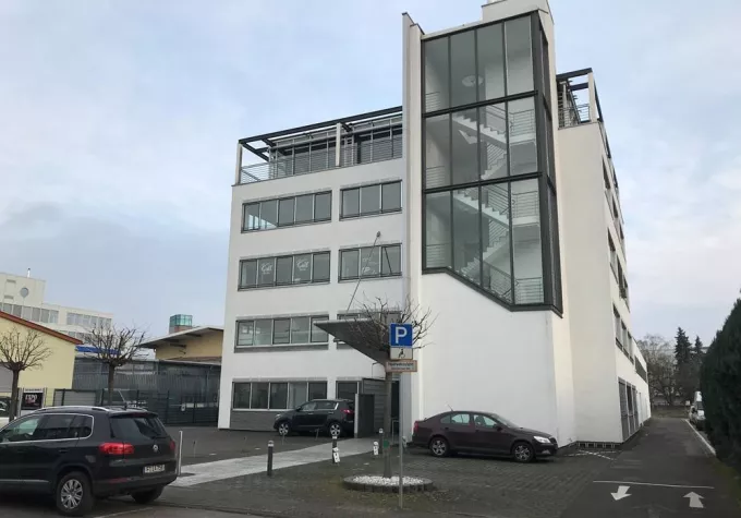 Bild: Immolox vermittelt ca. 600 m² Hallenfläche in Frankfurt am Main