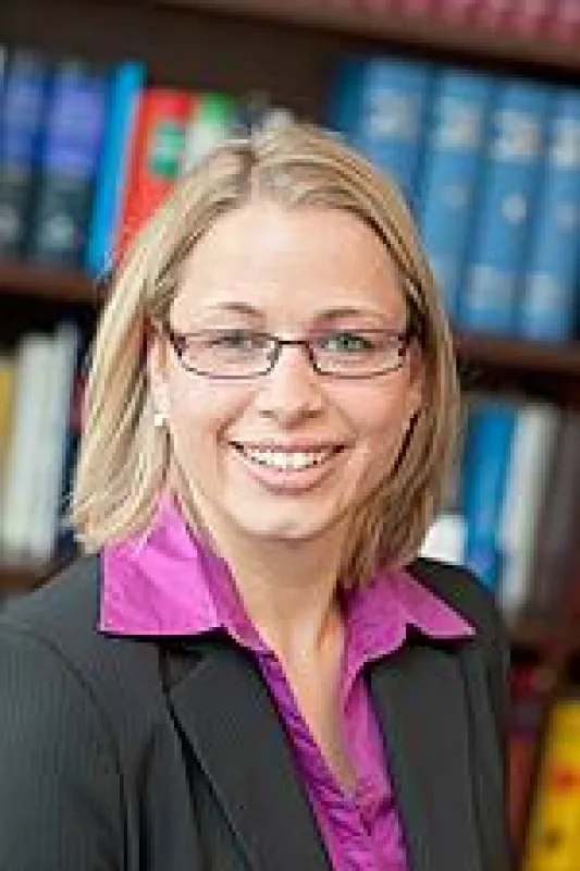 Diplom-Betriebswirtin, Steuerberaterin bei SH+C