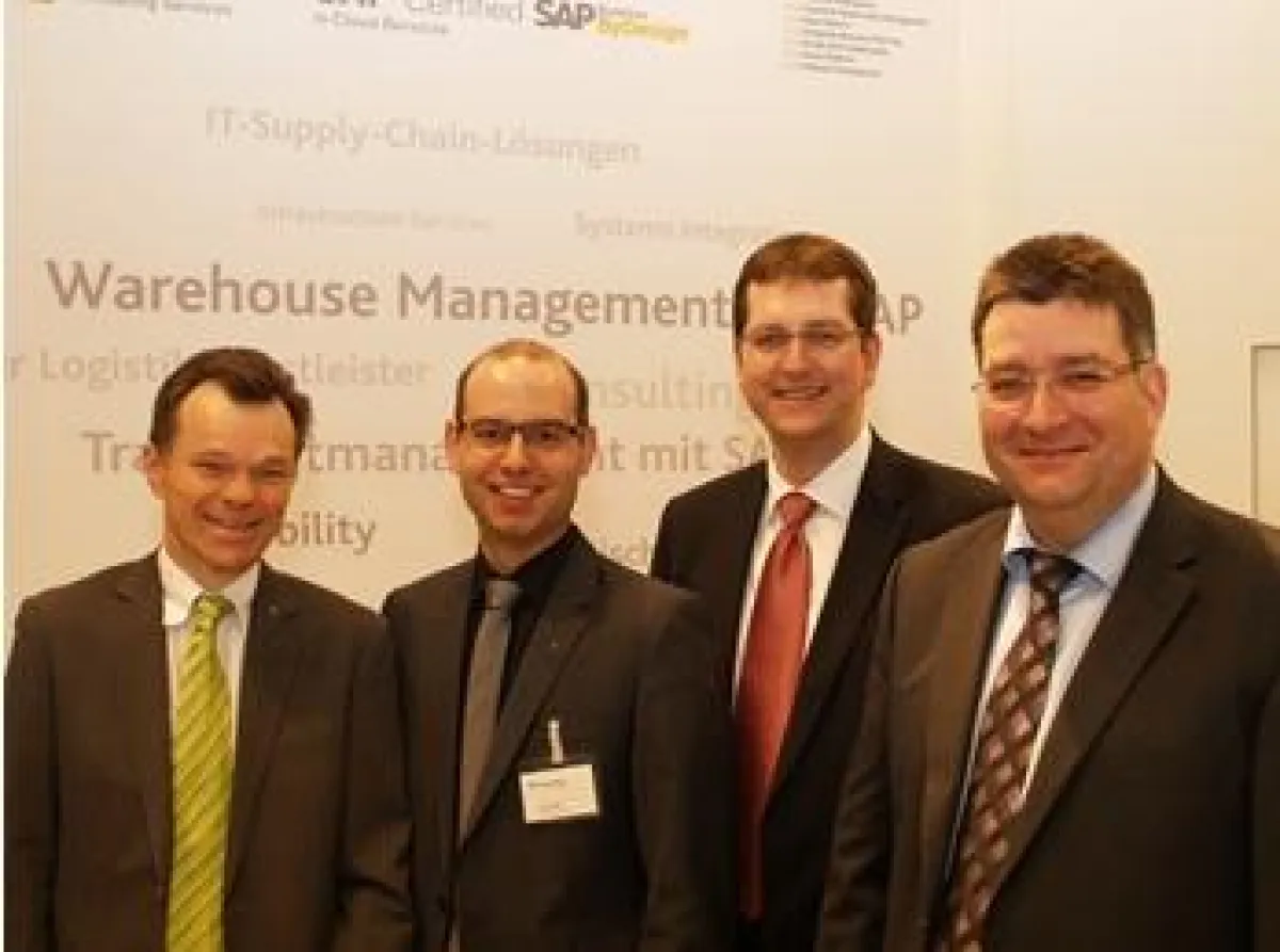 Bild: Detlef Spee, Fraunhofer IML; Tim Geißen, Fraunhofer IML; Matthias Martens, arvato Systems;  De