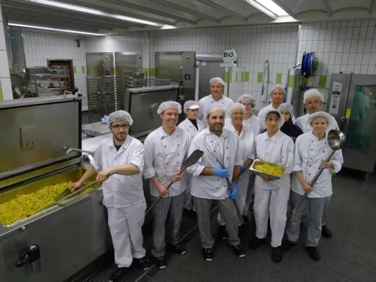 Bild: Großzügige Sozialleistungen: Rebional sichert seine Beschäftigten ab