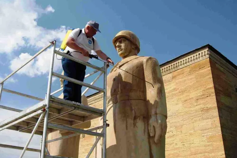 Bild: Technik aus Deutschland schützt Atatürk-Mausoleum vor Verfall