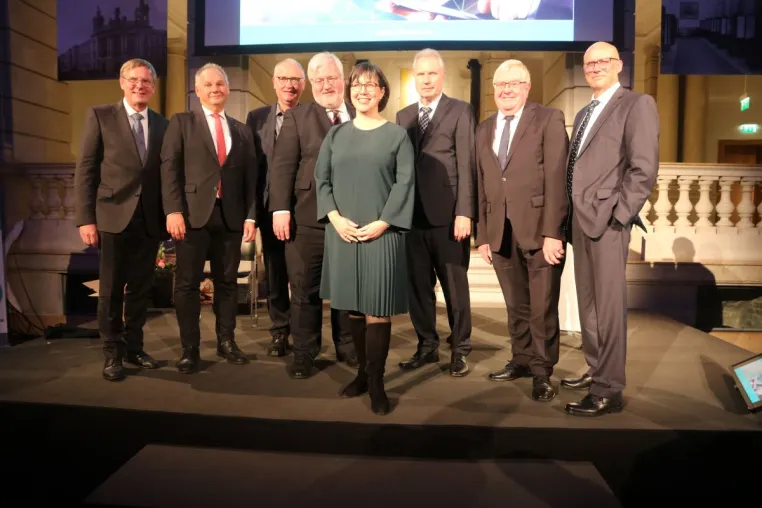 Bild: Ethik und Nachhaltigkeit gehören auf die Agenda der Ingenieure!