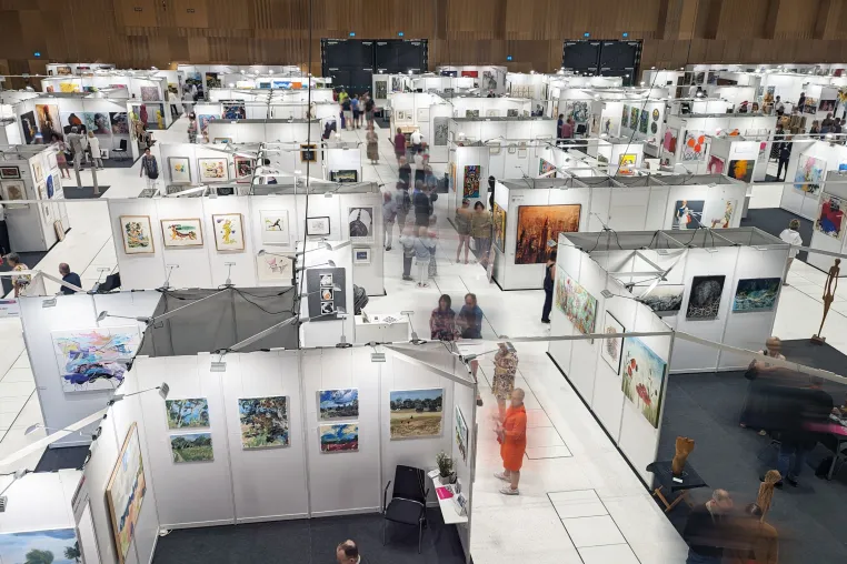 ARTe Kunstmesse Wiesbaden – Zum sechsten Mal in der Hessen-Metropole Bild: ARTe Kunstmesse Wiesbaden – Zum sechsten Mal in der Hessen-Metropole