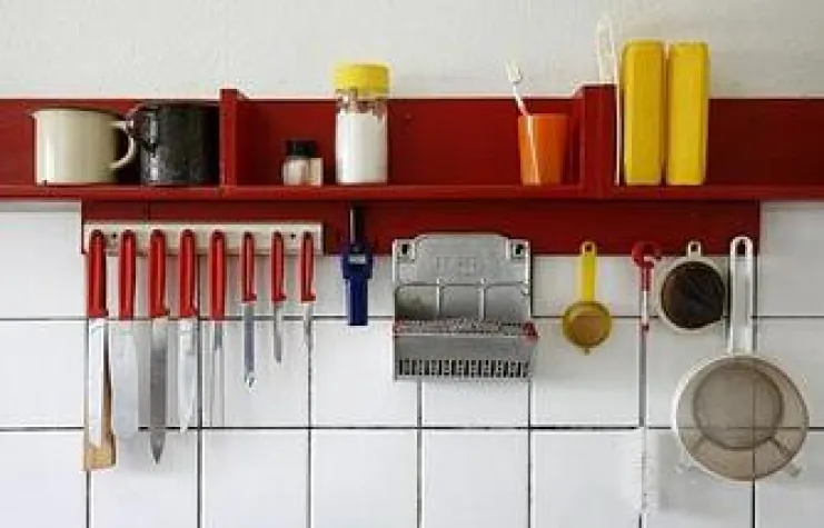 Bild: ETLog Health GmbH bearbeitet Abfallprojekt in Laos