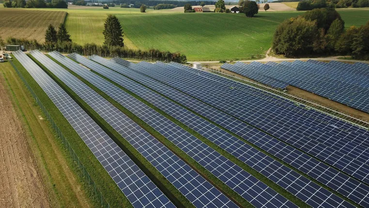 Bild: Das Photovoltaik Portal Thüringen erweitert sein Portfolio um die Verpachtung von Freiflächen und Dachflächen