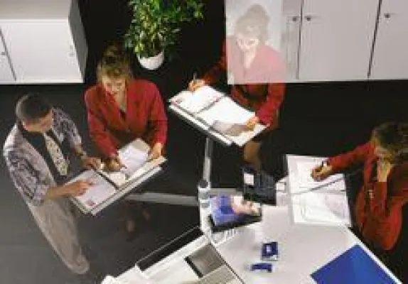 Top-Thema zum Arbeitsschutz - Steh-Sitz-Lösungen - der Wechsel macht’s (Interview bei Haufe.de) Bild: Top-Thema zum Arbeitsschutz - Steh-Sitz-Lösungen - der Wechsel macht’s (Interview bei Haufe.de)