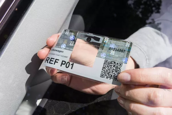 Fahrverbote kontrollieren: Automatische Fahrzeugerkennung statt Plaketten-Chaos Bild: Fahrverbote kontrollieren: Automatische Fahrzeugerkennung statt Plaketten-Chaos