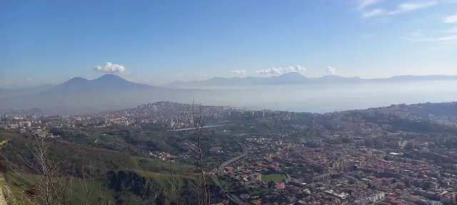 Bild: Neuer Ansatz modelliert die komplexen Erdbebenmuster der Phlegräischen Felder bei Neapel