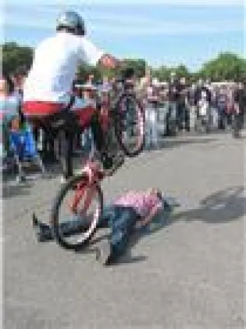 Bild: Bike-Trialen - weyolaner will Weltrekord nach Weiterstadt holen