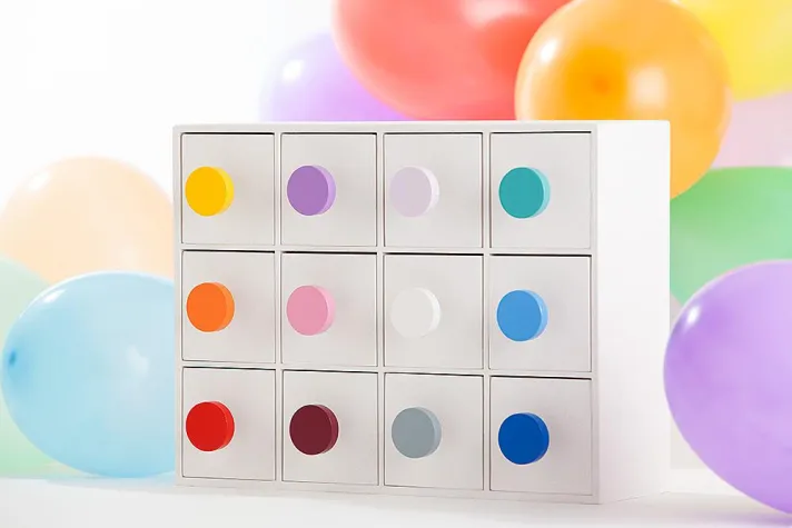 Ob eckig oder rund, es wird herrlich bunt - MeinGriff erweitert das Sortiment mit neuen Möbelknöpfen Bild: Ob eckig oder rund, es wird herrlich bunt - MeinGriff erweitert das Sortiment mit neuen Möbelknöpfen