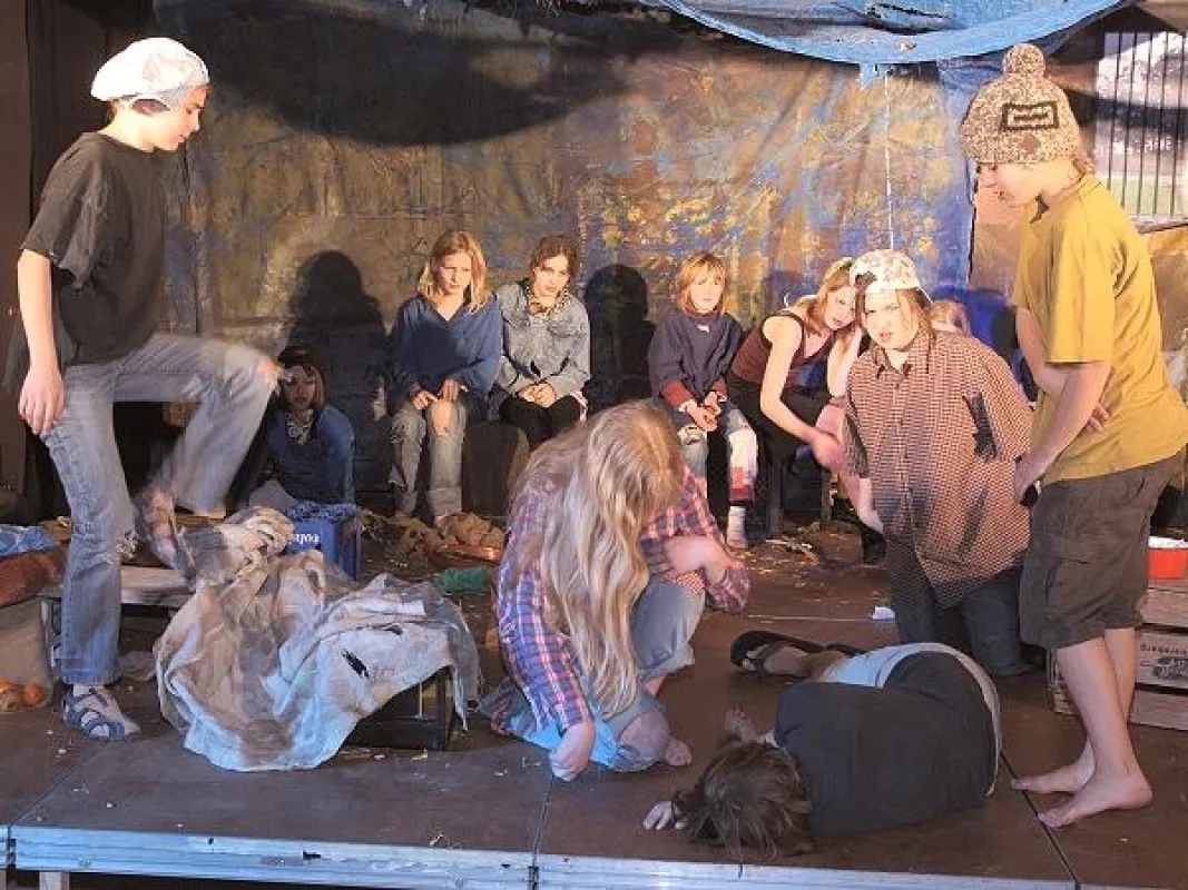 Theateraufführung »Knastkinder« von Rüdiger Bertram, Foto: Hermann Kuhn.