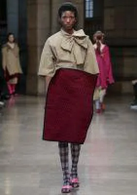 Bild: Mode durch Kunst neu interpretiert: Hongkonger Designerduo debütiert auf der CENTRESTAGE