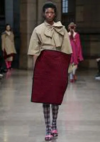 Bild: Mode durch Kunst neu interpretiert: Hongkonger Designerduo debütiert auf der CENTRESTAGE