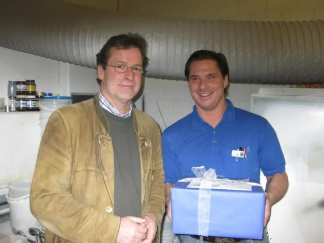 Bild: Erster Elektriker zum Meister ausgebildet