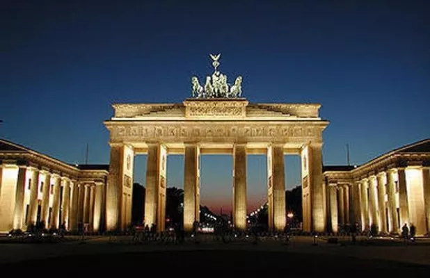 Bild: Tag der deutschen Einheit & Internationale Superstars am Brandenburger Tor in Berlin