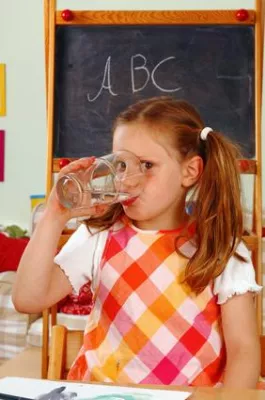 Bild: Defizite bei der Trinkversorgung von Kindern in der Grundschule