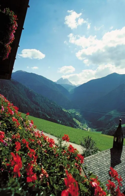 Balkonblick auf das Lüsnertal