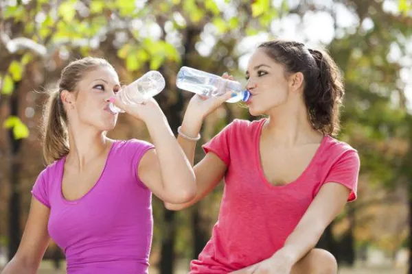 Natürliches Mineralwasser – Konsumenten schätzen Innovationen Bild: Natürliches Mineralwasser – Konsumenten schätzen Innovationen