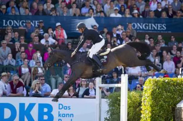 ANDRE THIEME GEWINNT DEUTSCHES SPRING-DERBY IN HAMBURG Bild: ANDRE THIEME GEWINNT DEUTSCHES SPRING-DERBY IN HAMBURG