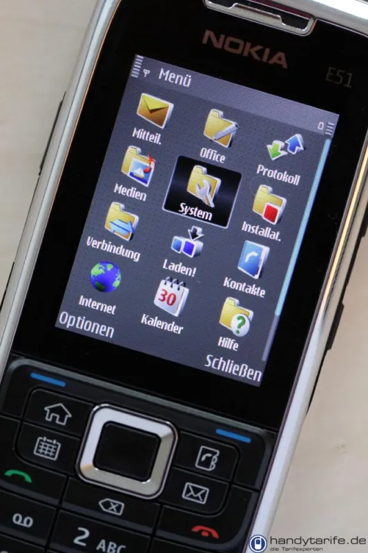 Das Nokia E51 im aktuellen Handytest bei handytarife.de: Versteckte Talente