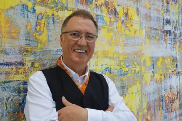 Bild: DIE INITIALE - Heimspiel für Hufenbach-Business-Design