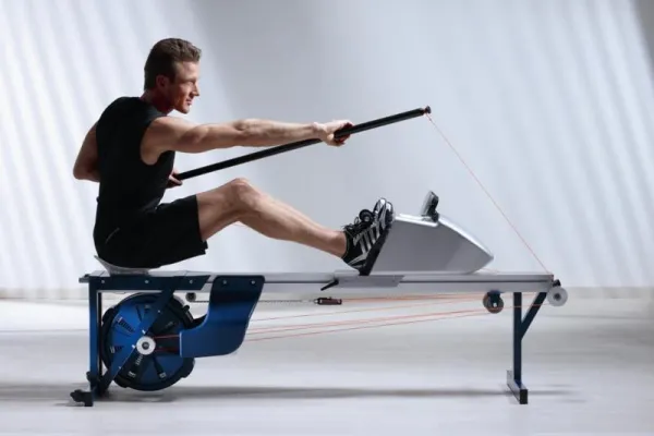 Bild: Paddlelite® holt das Paddelergometer aus dem Wassersport in den Fitness-Alltag