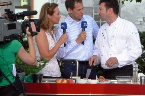 Bild: Siegfried Pfnür aus den Stephans-Stuben kocht auf der Landesgartenschau und live in der BR-Abendschau