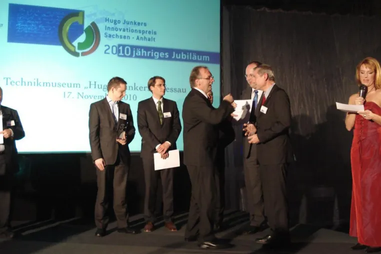 Bild: Forscherteam der Hochschule Harz bei der Zeremonie des 10. Hugo Junkers Innovationspreis geehrt