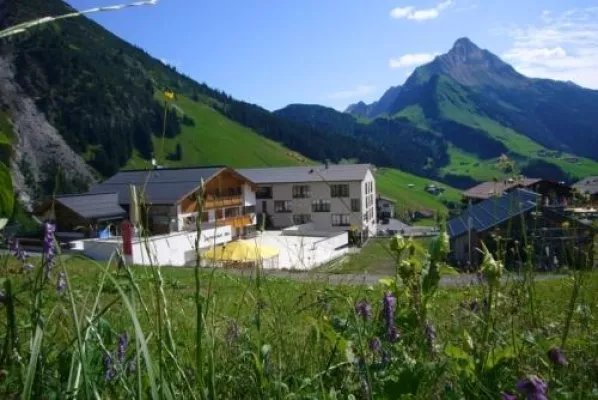 Bild: TripAdvisor zeichnet Sporthotel Steffisalp mit dem „Zertifikat für Exzellenz“ aus