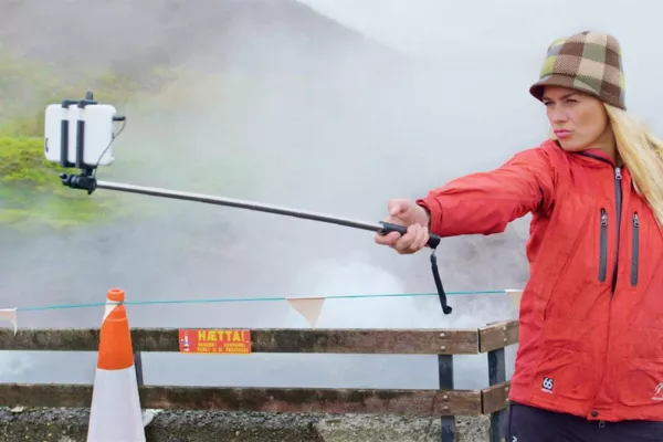 Bild: Island gibt Tipps, wie man das perfekte, sichere Selfie macht