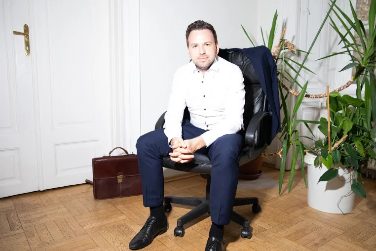 Von der Steiermark in die Welt: Das Bro-ject W von Mag. Philipp Wurm, MBA Bild: Von der Steiermark in die Welt: Das Bro-ject W von Mag. Philipp Wurm, MBA