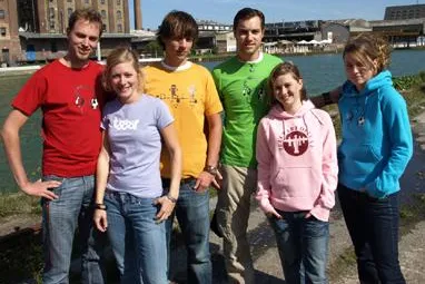 FUSSBALL ZUM ANZIEHEN² Bild: FUSSBALL ZUM ANZIEHEN²