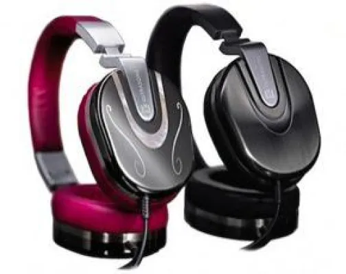 Bild: Verliebt in Klang: Ultrasone stellt mit 'Romeo & Julia' Kopfhörer-Traumpaar für Ladies und Gentlemen vor