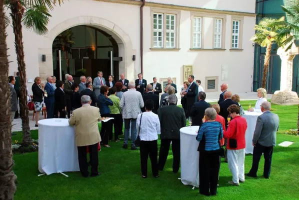 Bild: Senior-Stuckateur-Meisterkreis feiert Jubiläum der besonderen Art